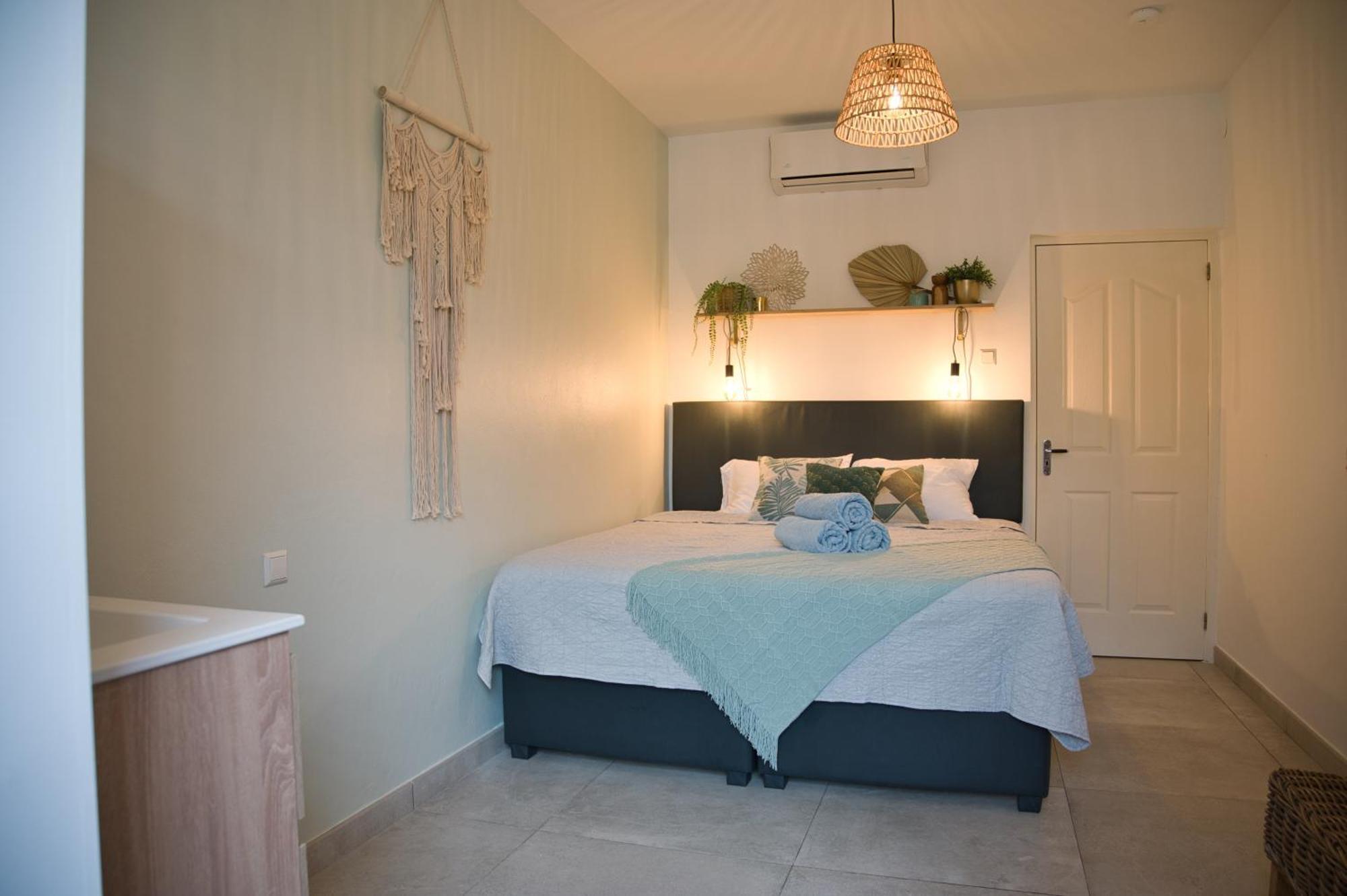 Caribbean Happyness Apartment Willemstad Exterior photo